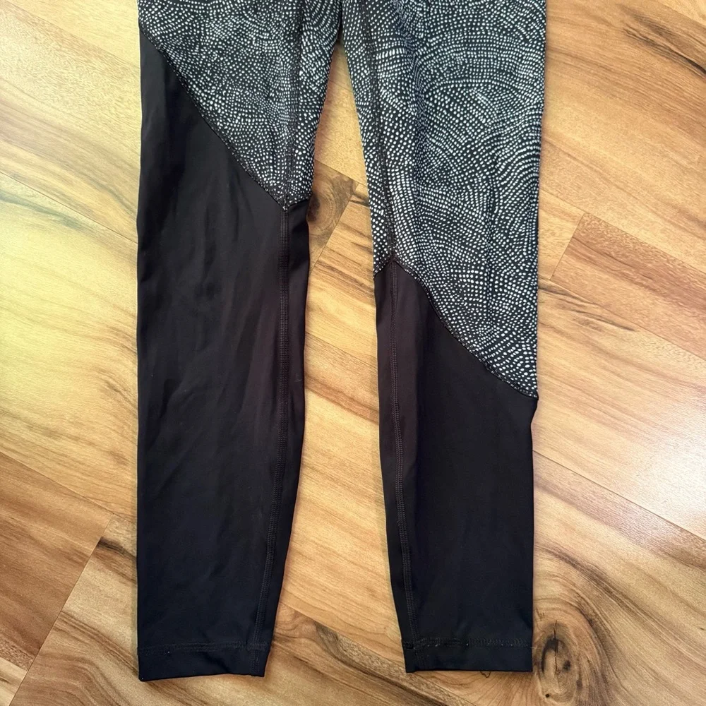 Lululemon Speed‎ Wunder Tight *Asym Free Spirit Ice Grey Black/Black Size 6